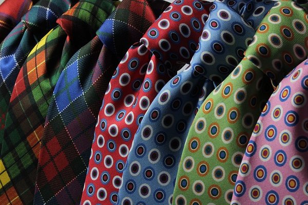 Comment choisir le vêtement adapté à votre morphologie, à votre style et à votre saison ?